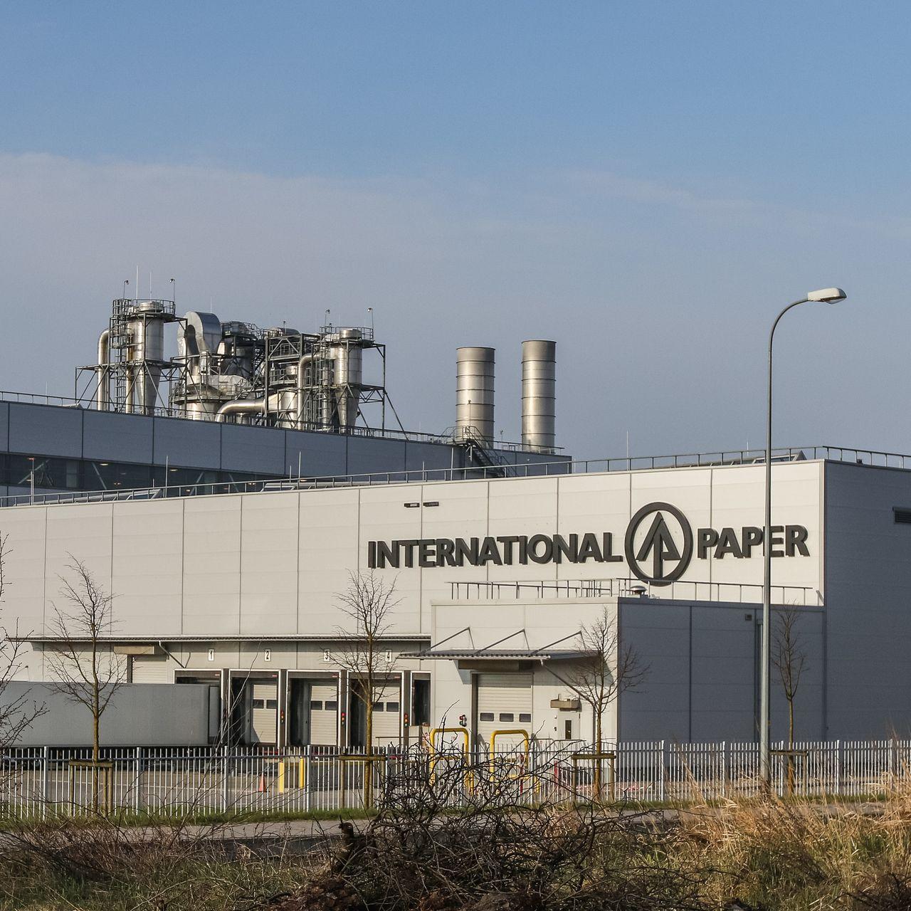 Foto da fábrica da Internacional Paper